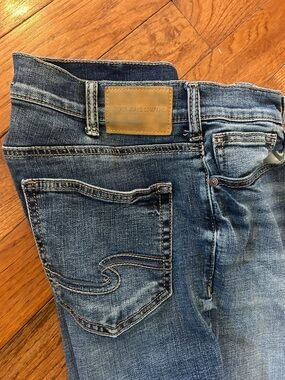 Silver Jeans Men's Faded Blue Relaxed Denim